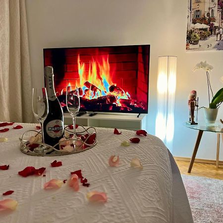 Louis & Elza Old Town Romantic Apartments Breslau Exterior foto